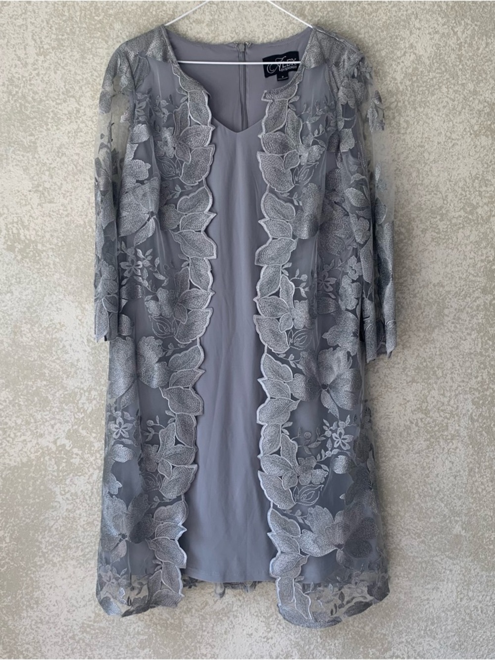 Alex Evenings Gray Embroidered Floral‎ Jacket Dress Set Size 8 Formal Wedding